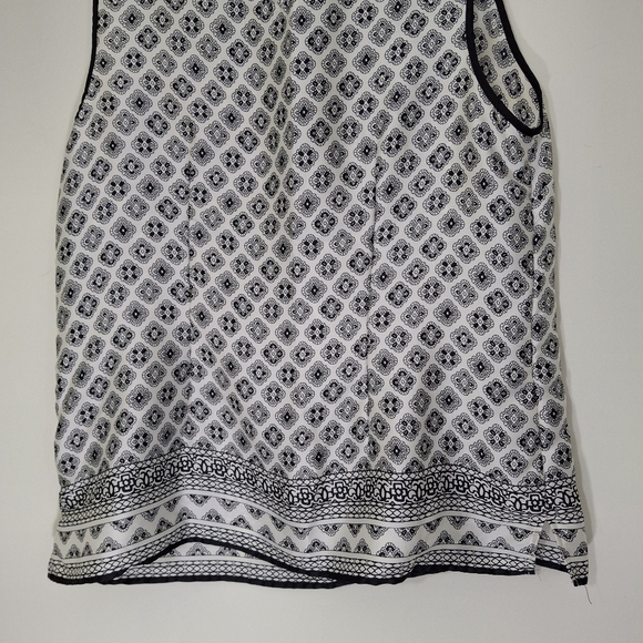 Talbots Black and White Geometric Sleeveless Blouse, Size Large - Picture 7 of 10